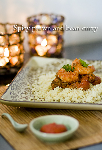 Spicy prawn and bean curry