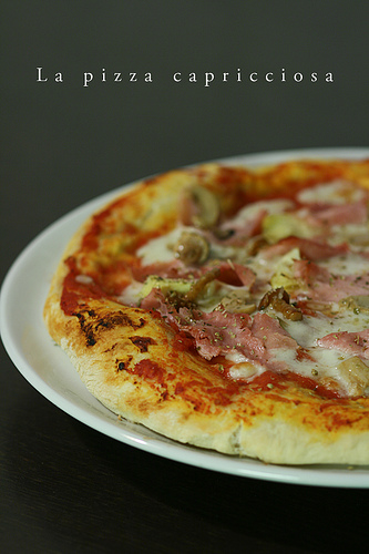 Pizza capricciosa