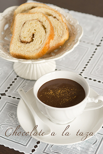 Chocolate a la taza con canela