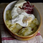 Papas fritas con huevo